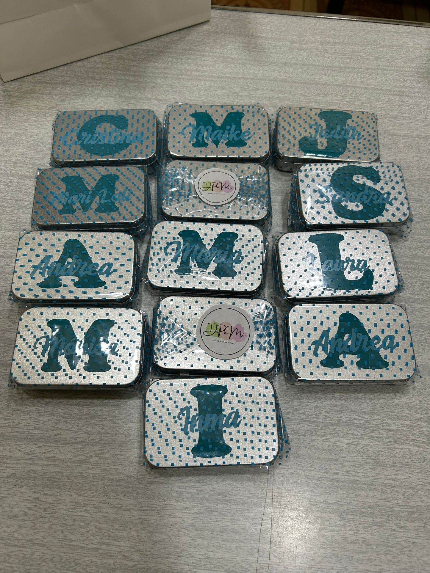 🩶 Cajita Metálica Personalizable