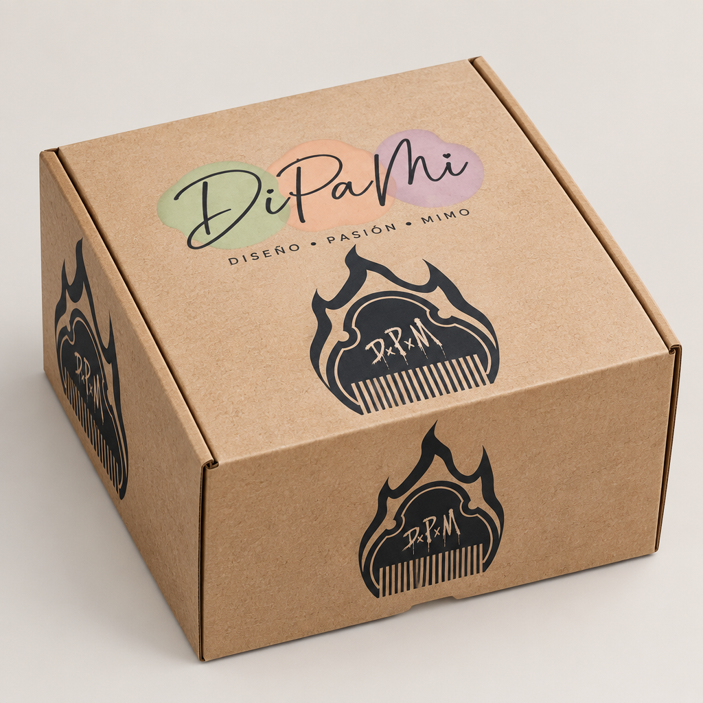 Imagen ilustrativa de caja automontable DiPa Box Edición 1 con logo DiPaMi y diseño DxPxM