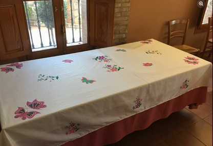 Personalización textil pintada a mano