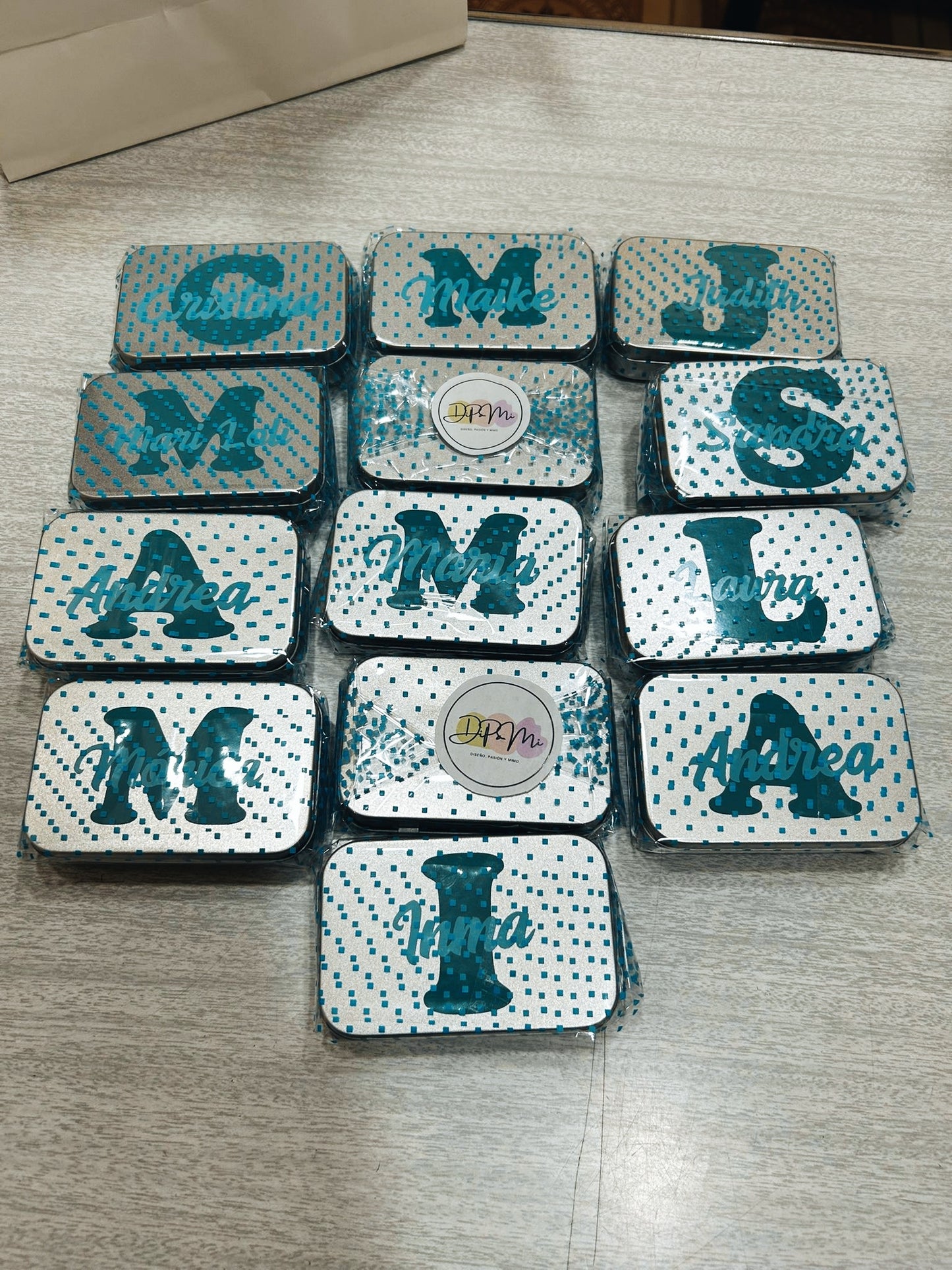 🩶 Cajita Metálica Personalizable